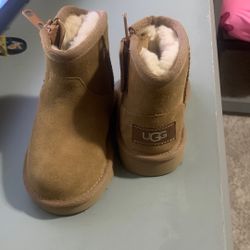 Uggs Toddler Size 6