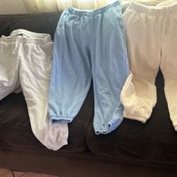 Pans Cortos Para Mujeres  Talla L$4 Cada Uno O Los 3 Por $10 Buenas Condiciones 