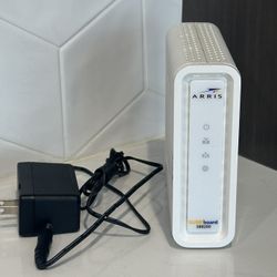 ARRIS SURFboard SB8200 Cable Modem DOCSIS 3.1