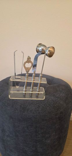 Brand New Acrylic Base 4 piece Stainless Steel Bar Tool Set