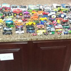 HOT WHEELS, MATCHBOX, TOY CAR ASSORTMENT 