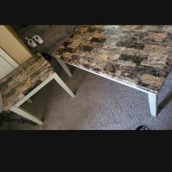 Coffe And End Tables Set