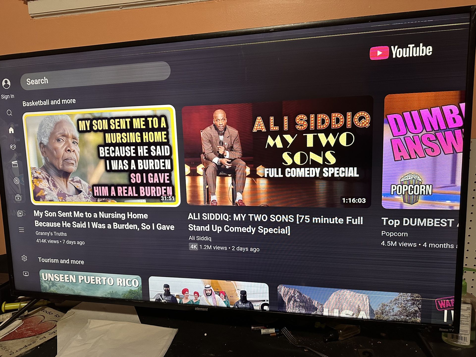 55” LED 4K Ultra HD Element Roku TV