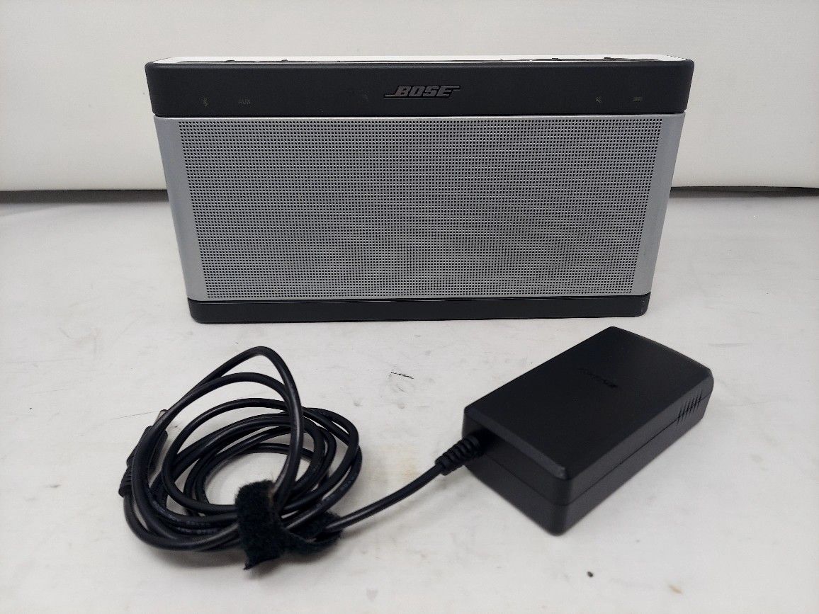 Bose Soundlink 3 Bluetooth Speaker (New Battery)
