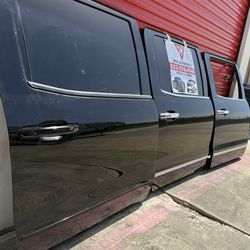 2015 2017 2019 Chevy Silverado GMC Sierra Denali right Passenger Rear Back Side Door Black Color