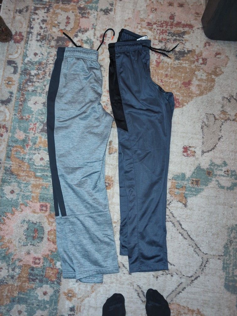 Men's Size Small Joggers