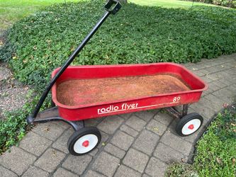 Vtg. Classic “89” RADIO  FLYER Wagon Hard to Find Collectible