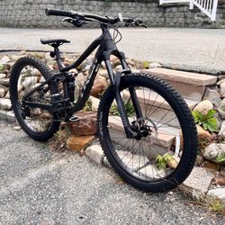 Trek Mountain Bike 