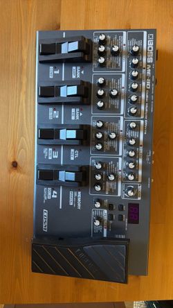 Boss ME-80 Guitar Multi-Effects Pedal