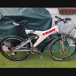 Vintage Trek  Carbon Frame  Full Suspension Mountain Bike 