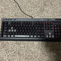Corsair Raptor K30 - Red LED Backlight