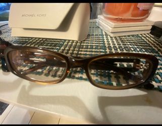 Guess women’s eyeglasses