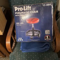 PRO PNEUMATIC CHAIR