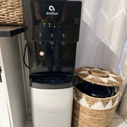 Water Dispenser 