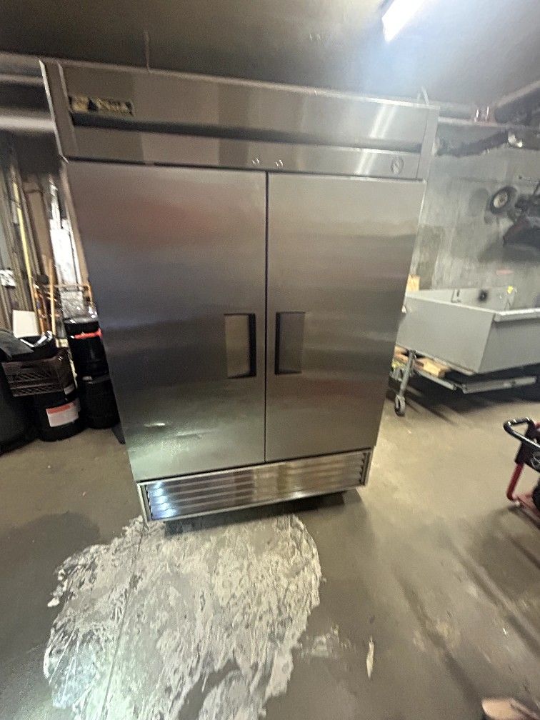 Two Door Cooler