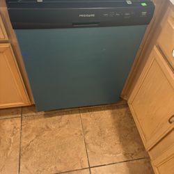 Frigidaire Dishwasher 