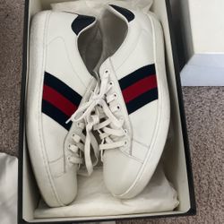 Gucci Shoes 