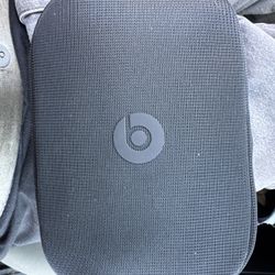Beats Studio Pros - With Ear cover - Worn Twice 
