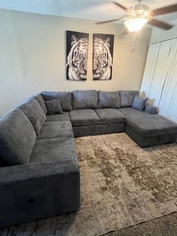 SECTIONAL SOFA