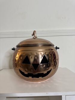 Metal Jack O Lantern / Pumpkin / Halloween Cauldron