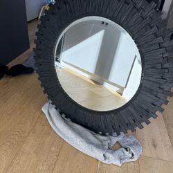Round Mirror
