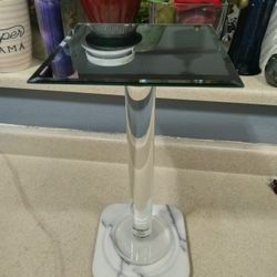 Decorative Accent Table With Marble Bottom And Mirror Top.