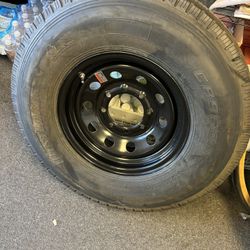 1 Tire Trailer 235x85-16 14 Ply With Rim $200