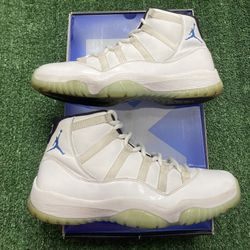 Jordan Legend Blue 11s size 10.5 USED