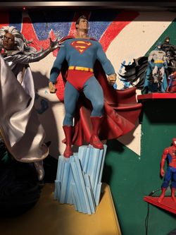 Superman Statue Premium Format Sideshow Collectibles