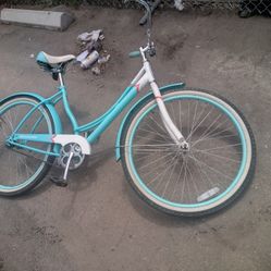 Schwinn Beach Cruiser Bike