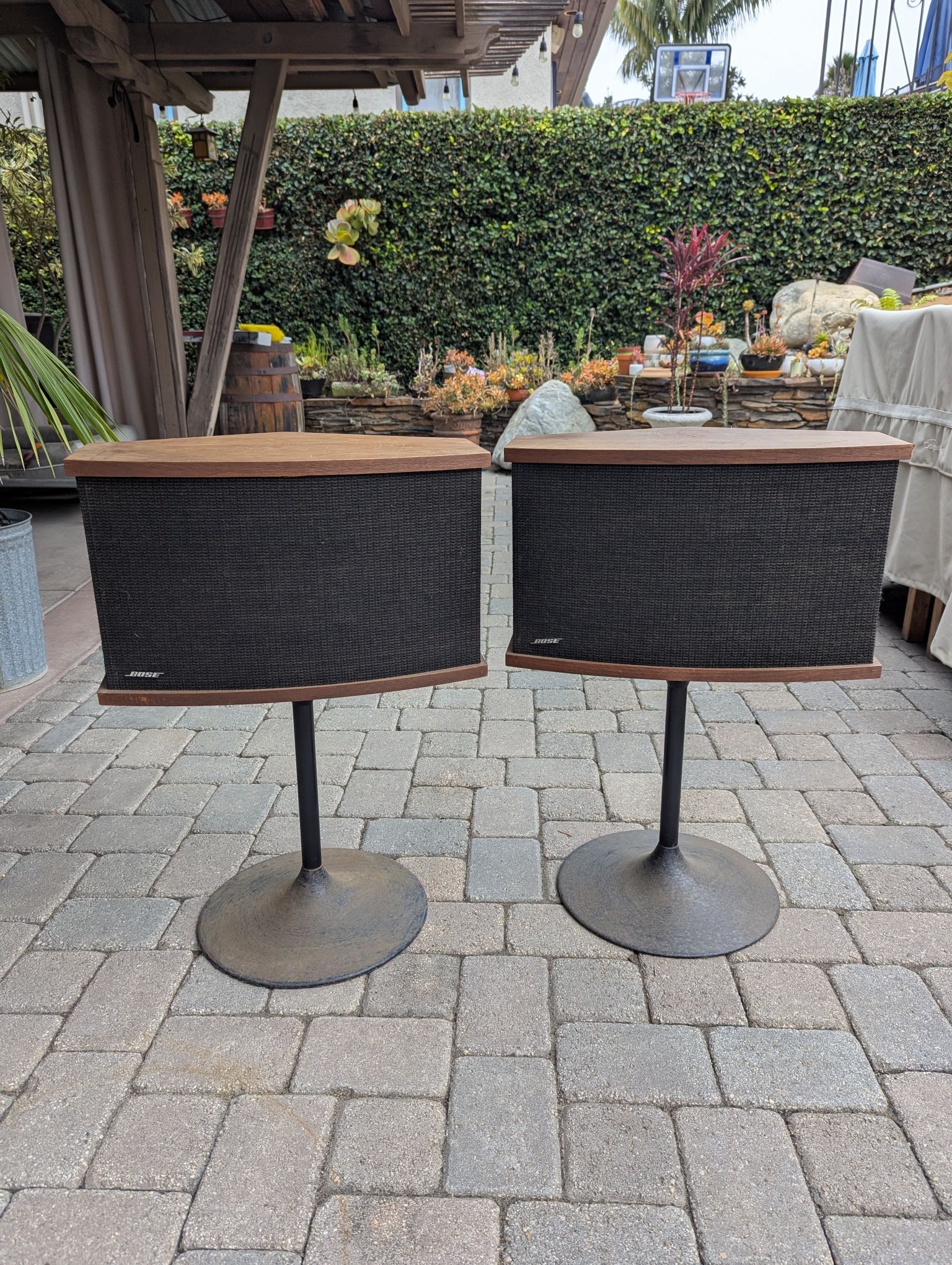 Bose 901 Direct/Reflecting Speakers