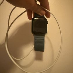 Apple Watch Series 4 40mm Aluminum 