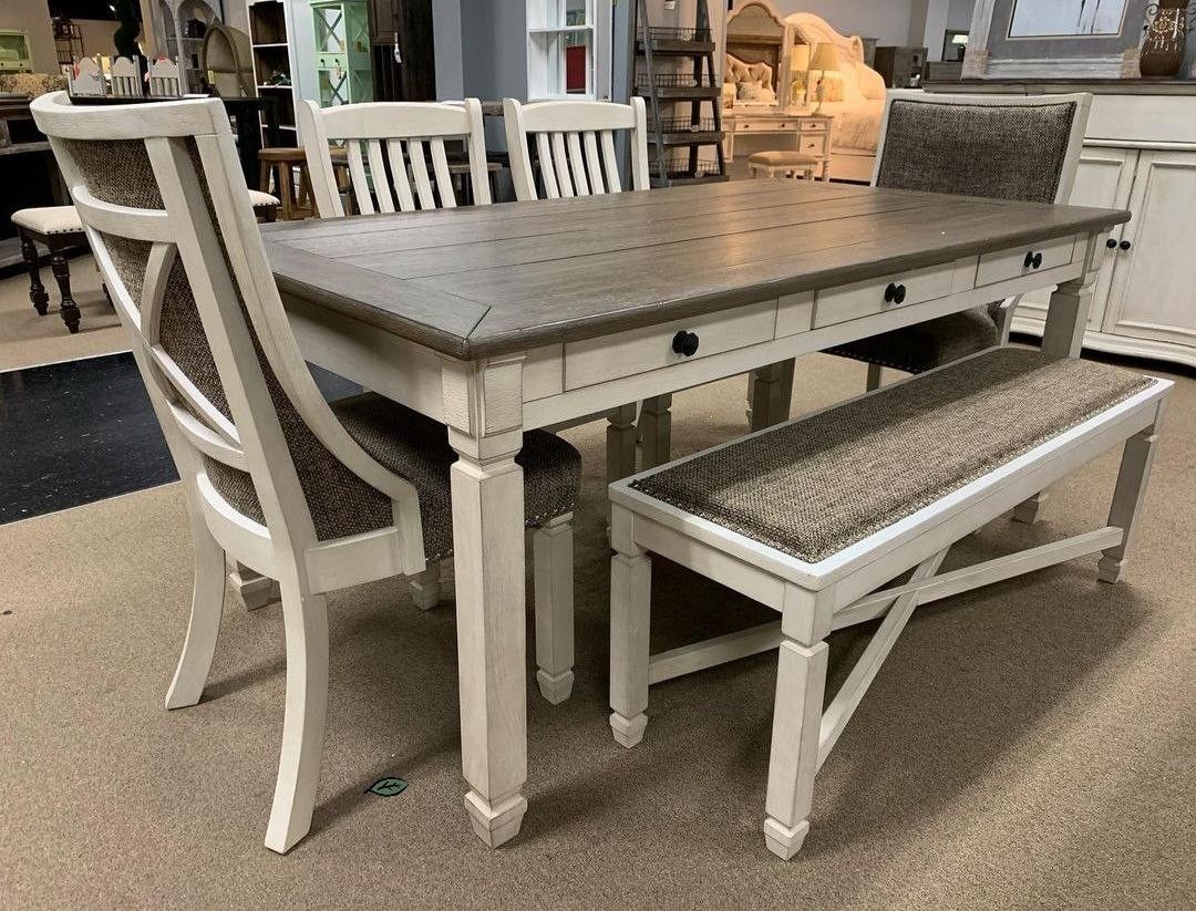 SPECIAL] Bolanburg Antique White Oak Dining Room Set