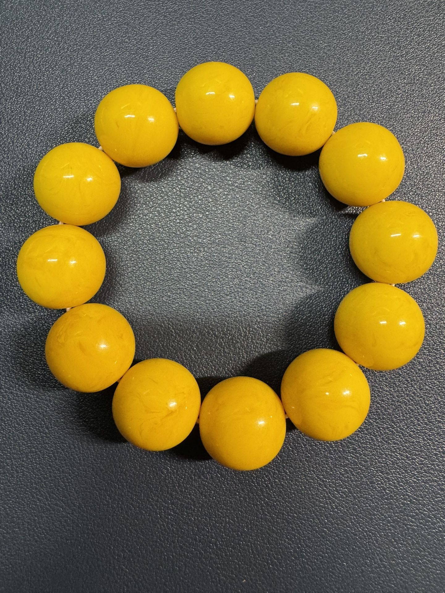 Beeswax Amber Bracelet (Top Grand)