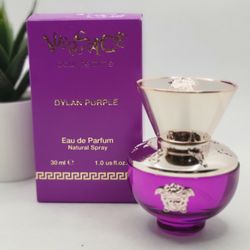 Versace
 
Dylan Purple Pour Femme Eau de Parfum

1 fl 