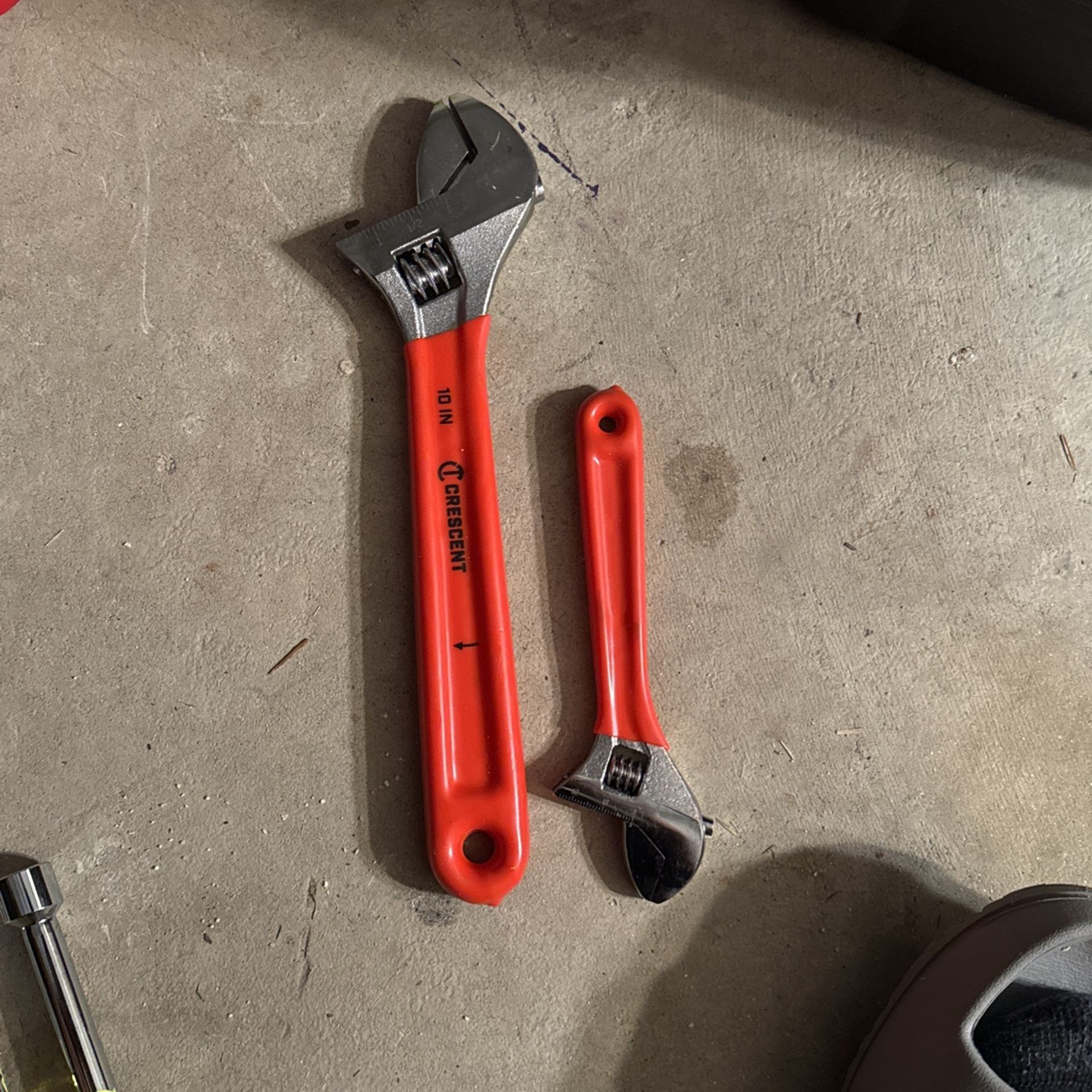 2 Pc Adjustable Wrench Set