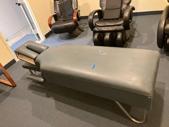 Chiropractic / Massage Table