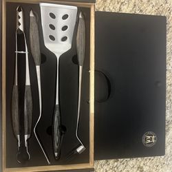 Schmidt  Brothers BBQ Bonded Ash 4-pc grill set 