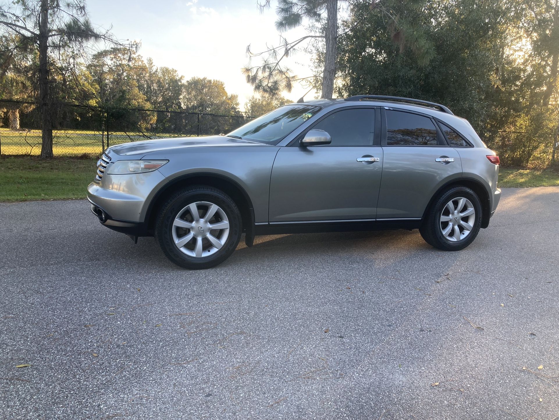 2005 Infiniti FX