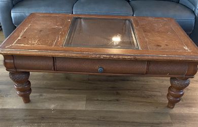 Tommy Bahama Style Coffee Table & End Table