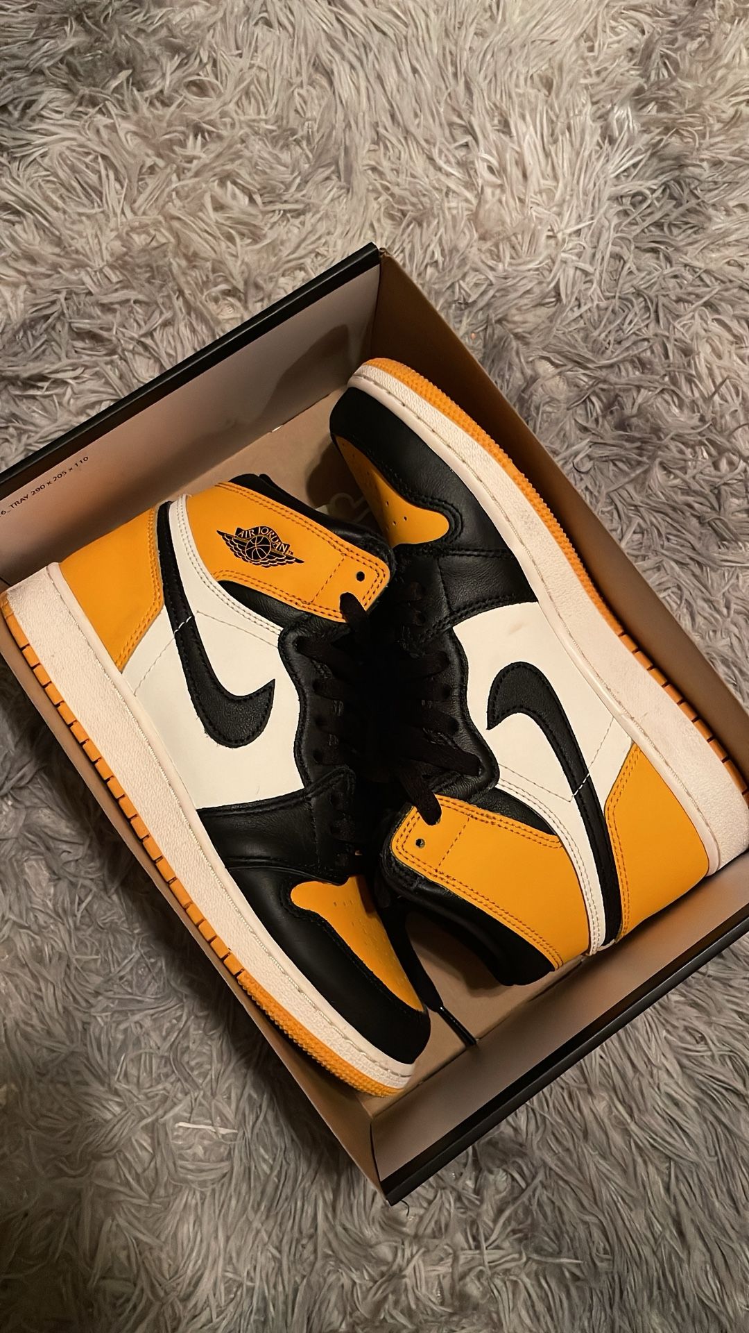 AJ 1 Retro High OG Yellow Toe