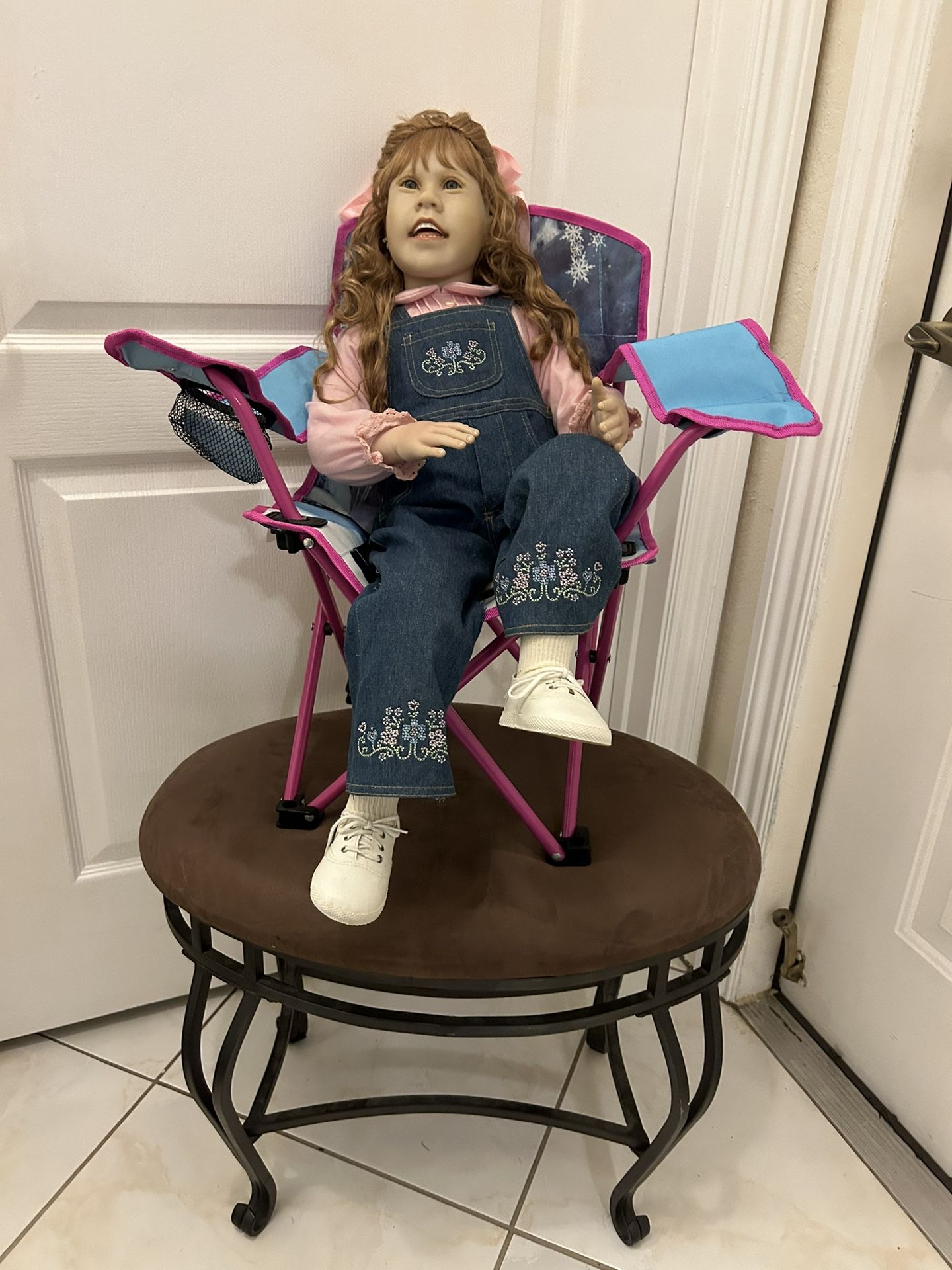 Hanna Dressed For The Park