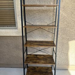 Ladder Book Shelf new never used; CROSS STREETS & dimensions in description below👇🏻👇🏻