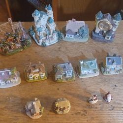 Cuggly Wugglies Collection Miniature House Cottage EPL
Collection.And Some Trinket Box House Series Sets.