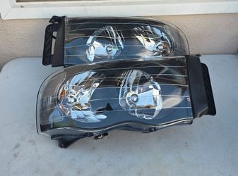 02-05 Dodge Ram Headlights Luces Micas Calaveras Faros Faroles Focos Headlamps