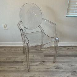 Clear Ghost Arm Chair
