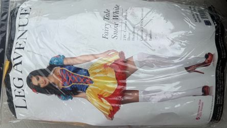 Snow  white costume
