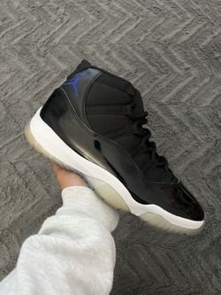 Jordan 11 “Space Jam” Size 9