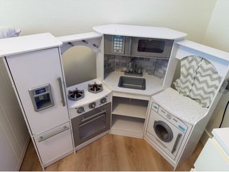 Kids play kitchen