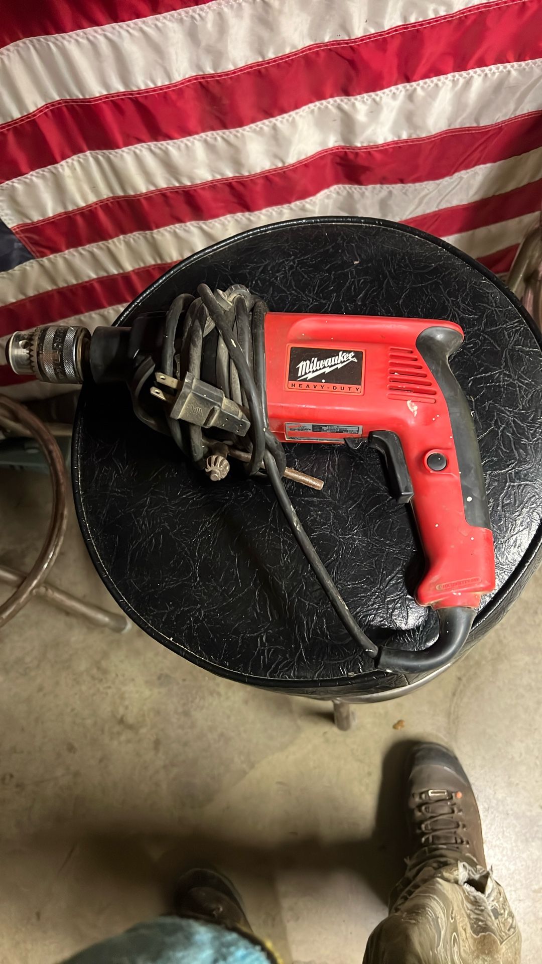 Milwaukee Heavy Duty Hammer Drill